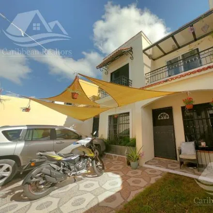 Buy this 4 bed house on Avenida Santiago de Compostela in Gran Santa Fe II, 77534 Cancún