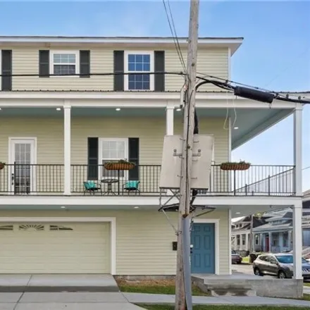 Buy this 4 bed condo on 123 South Salcedo Street in New Orleans, LA 70119