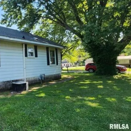 Image 2 - 723 N Franklin St, West Frankfort, Illinois, 62896 - House for sale