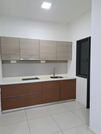 Image 4 - Emira, Persiaran Sukan, D'Kayangan, 40675 Shah Alam, Selangor, Malaysia - Apartment for rent