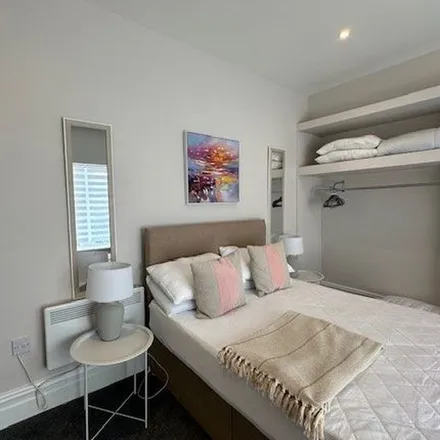 Image 3 - Archer Road, Penarth, CF64 3DT, United Kingdom - Apartment for rent