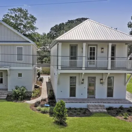 Buy this 3 bed house on 302 Porter Street in Ocean Springs, MS