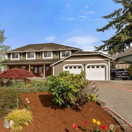 Buy this 4 bed house on 800 137th Place Southeast in Bellevue, WA 98005