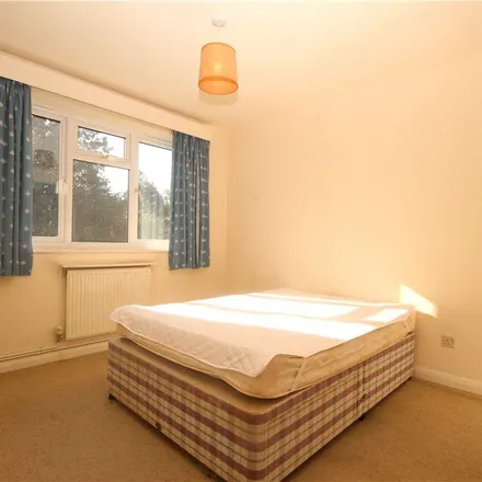 Rent this 2 bed apartment on Banbury Lane in Culworth, OX17 2AX