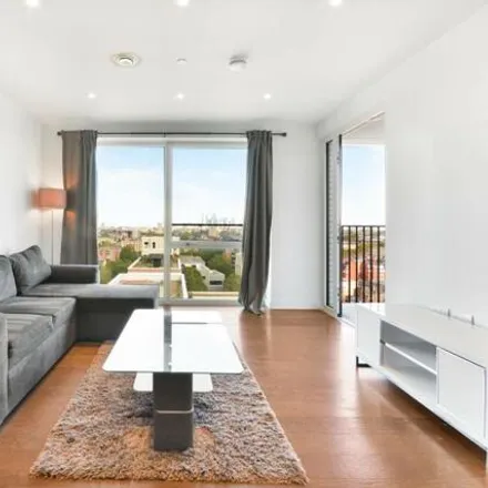 Image 2 - South Garden Point, Sayer Street, London, SE17 1FE, United Kingdom - Apartment for rent