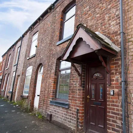 Rent this 2 bed townhouse on Averill Street in Failsworth, M35 0JP