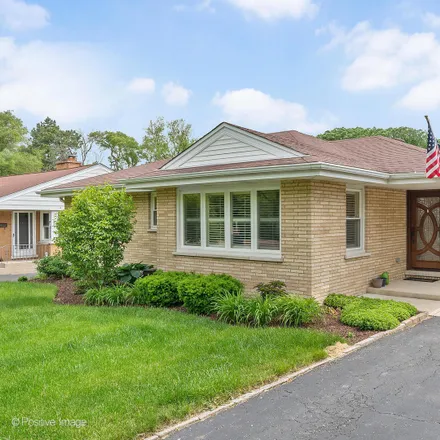 Buy this 3 bed house on 629 South Jackson Street in Hinsdale, DuPage County