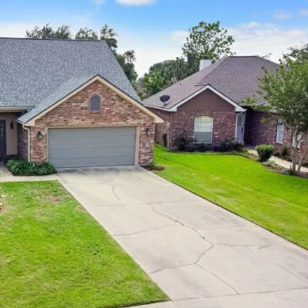 Buy this 3 bed house on 236 Cricklade Court in Youngsville, LA 70592