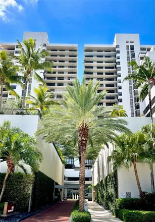 Rent this 1 bed condo on 1000 Venetian Way in Miami, FL 33139