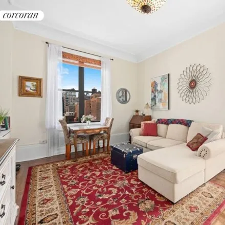 Buy this studio apartment on 140 W 69th St Apt 77B in New York, 10023