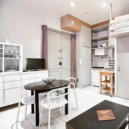 Image 3 - 35 Rue de Babylone, 75007 Paris, France - Apartment for rent