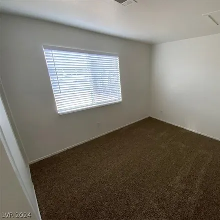 Image 9 - 54 Calm Winds Court, North Las Vegas, NV 89031, USA - House for rent