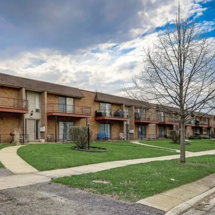 Buy this 2 bed condo on 647 Carroll Parkway in Glenwood, Thornton Township