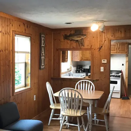 Rent this 2 bed house on Escanaba in MI, 49829