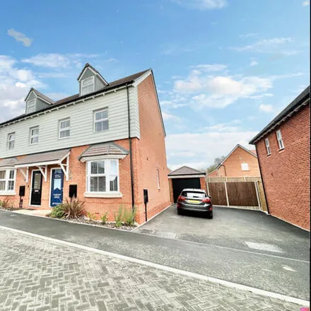 Buy this 3 bed duplex on Gregory Close in Dawley, TF4 3FH