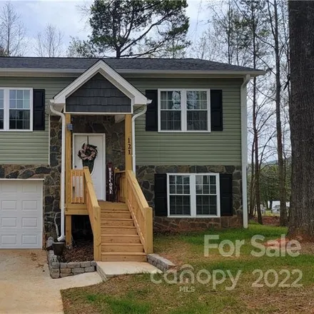 Buy this 3 bed house on 1826 24th Street Northeast in Hickory, NC 28601