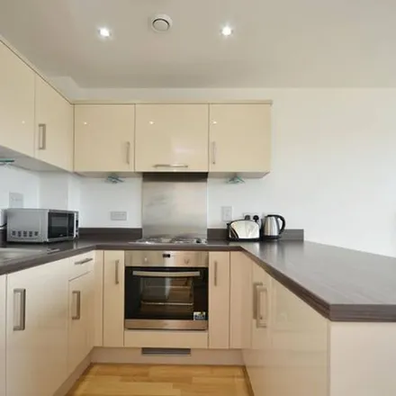 Rent this 1 bed apartment on Guildford Road in Horsell, GU21 6EU