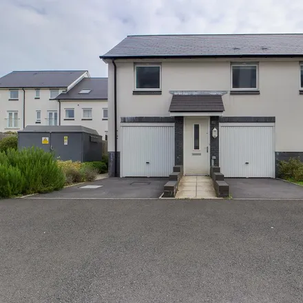 Rent this 2 bed apartment on unnamed road in Swansea, SA1 7FQ