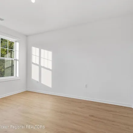 Image 3 - 235 Brighton Avenue, West End, Long Branch, NJ 07740, USA - Apartment for rent