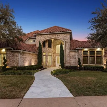 Image 2 - 6434 Lake Forest Drive, Plano, TX 75024, USA - House for sale