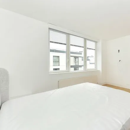 Image 6 - The Quadrangle, Chelsea Harbour Drive, London, SW10 0XF, United Kingdom - Apartment for rent
