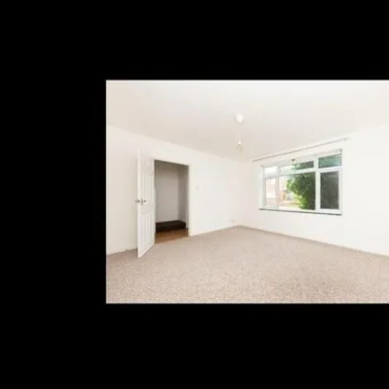 Image 5 - 3 Glentanner Way, London, SW17 0PQ, United Kingdom - Townhouse for rent