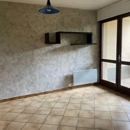 Rent this 2 bed apartment on 1084 Route Général de Gaulle in 38560 Jarrie, France