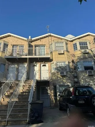 Rent this 3 bed house on 92-17 190th St in Hollis, New York