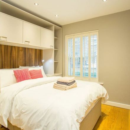 Rent this 3 bed apartment on 11-12 Norfolk Square Mews in London, W2 1RZ
