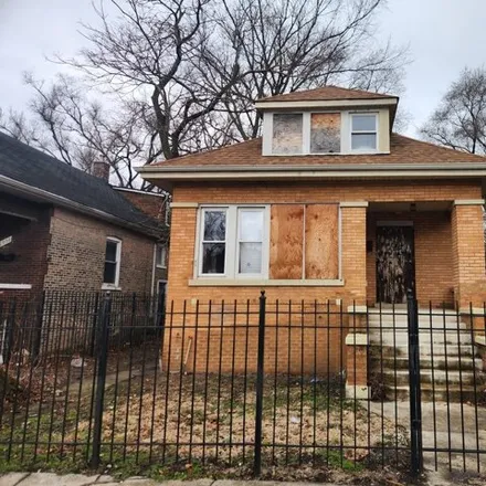 Buy this 2 bed house on 6954 South Lowe Avenue in Chicago, IL 60621