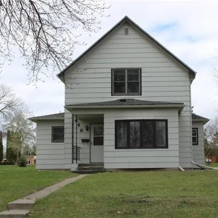 Buy this 3 bed house on 33 College Avenue Northeast in Hutchinson, MN 55350