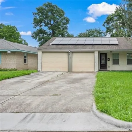 Buy this 3 bed house on 2773 Woodlawn Street in Dickinson, TX 77539