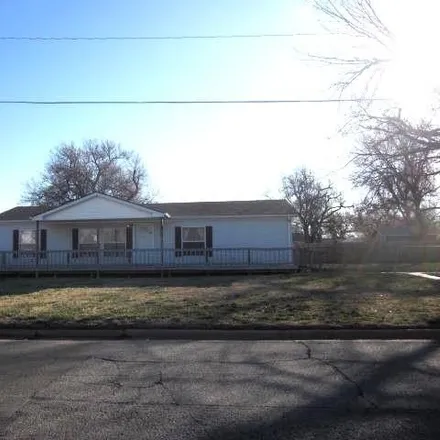 Buy this 3 bed house on 1846 Haskett Avenue in Salina, KS 67401