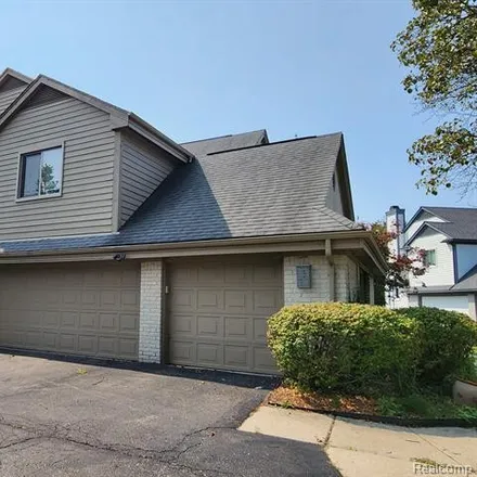 Image 2 - 5085 Village Commons Drive, West Bloomfield Township, MI 48322, USA - House for rent
