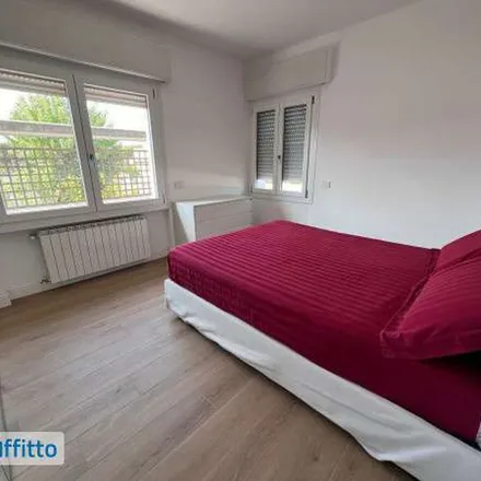Image 9 - Via Lorenzo dei Medici, 55042 Forte dei Marmi LU, Italy - Apartment for rent