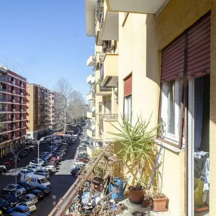 Image 2 - Via Vallarsa, 00141 Rome RM, Italy - Apartment for rent