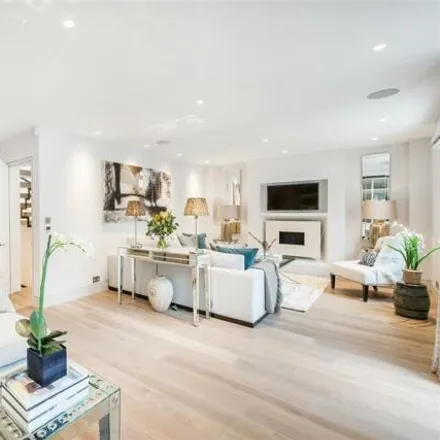 Image 2 - 128 Pavilion Road, London, SW1X 0BP, United Kingdom - Townhouse for rent