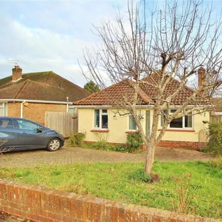 Buy this 3 bed house on Hillview Road in Worthing, BN14 0BU