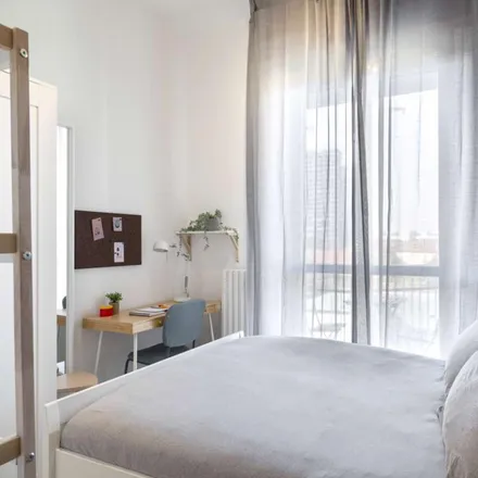 Rent this 3 bed room on Via Gian Rinaldo Carli 25 in 20161 Milan MI, Italy