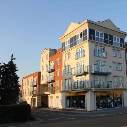 Rent this 2 bed apartment on Goldsworth Road in Horsell, GU21 6LF