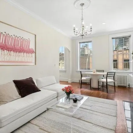 Image 4 - 82 7th Avenue South, New York, NY 10014, USA - Townhouse for rent
