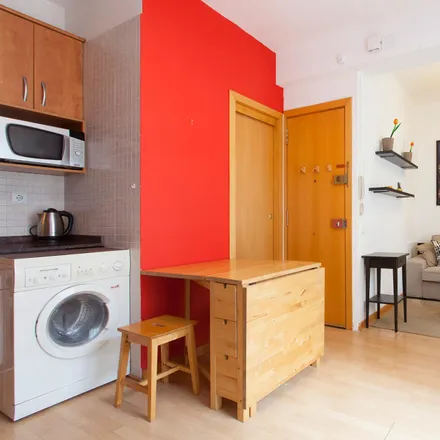 Image 5 - Carrer de Sant Miquel, 08001 Barcelona, Spain - Apartment for rent