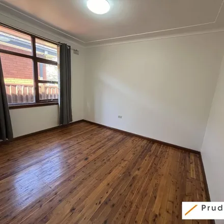 Image 2 - Slade Street, Narellan NSW 2567, Australia - Apartment for rent