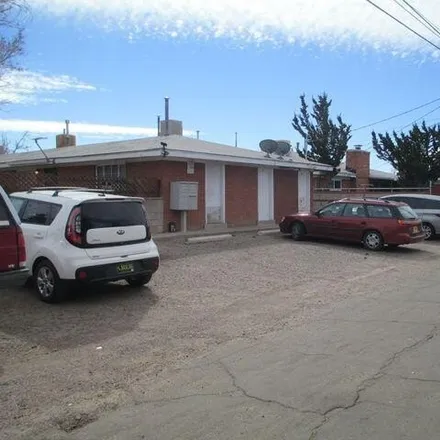 Image 4 - 1087 Louisiana Boulevard Southeast, Albuquerque, NM 87108, USA - House for sale