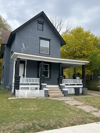 Rent this 2 bed house on 1710 7th St Unit 1 in Rockford, Illinois