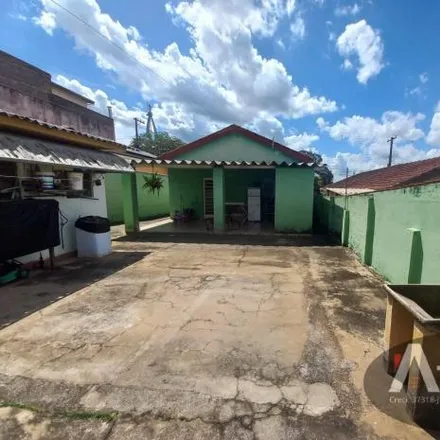 Buy this 2 bed house on Rua Padre Feliciano Grande in Alvinópolis, Atibaia - SP
