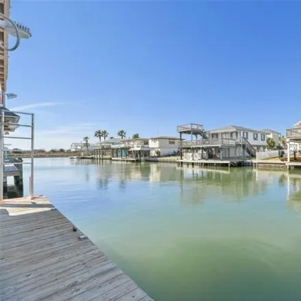 Image 8 - 23032 Lunes Street, Galveston, TX 77554, USA - House for sale