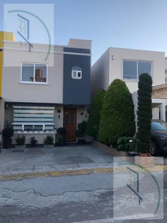 Buy this studio house on Fuente De Cibeles in 50228 San Mateo Otzacatipan, MEX