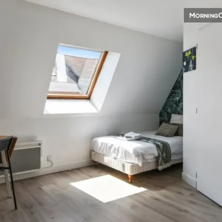 Rent this studio room on Lille in Fives, FR