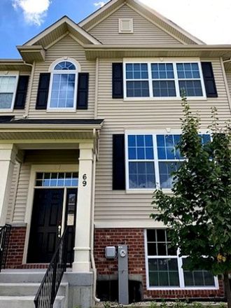 Rent this 3 bed townhouse on 69 Melrose Court in South Elgin, IL 60177
